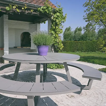 The Treehouse Tatil Evi Gistel